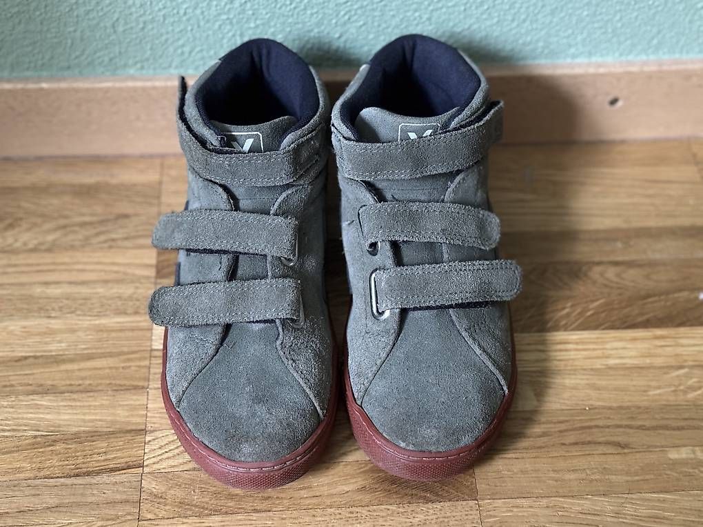 Scarpe per ragazzi: Veja Schuhe Gr 33 wie neu – Usato da Clarens venduto da Azure1982