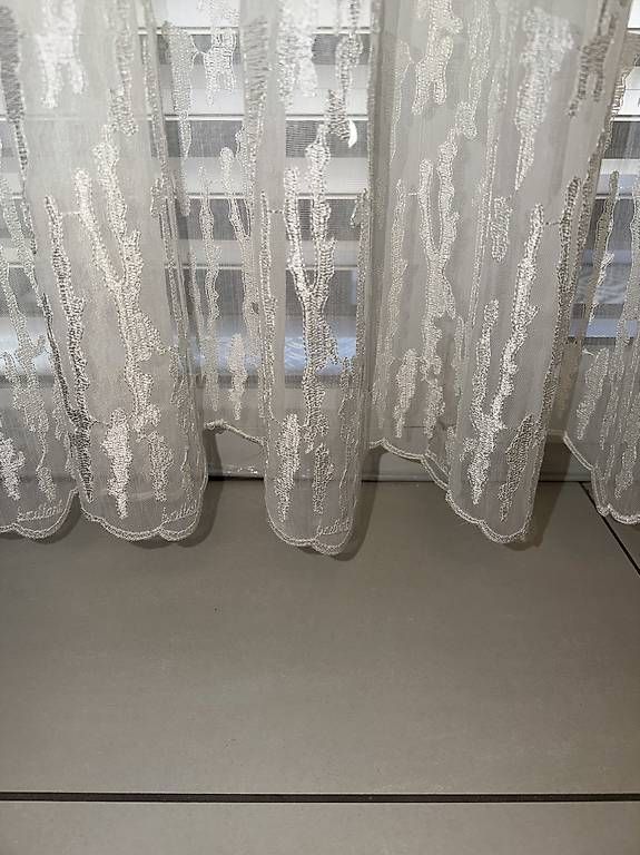 Tende: Rideau blanc de qualité – Usato da Moudon venduto da Shiti10 2