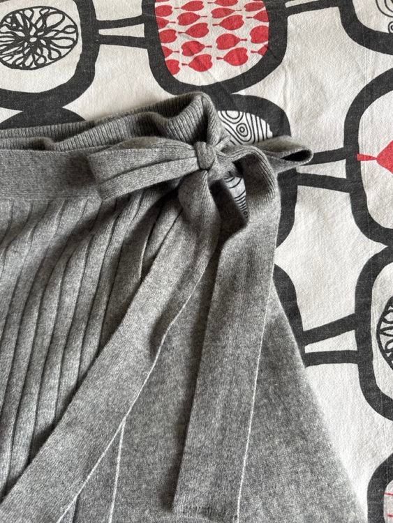 C&A Gonne: C&A Cashmere Rock, Gr. S, Grau, Winterrock – Usato da Zürich venduto da ale_7k2j 1