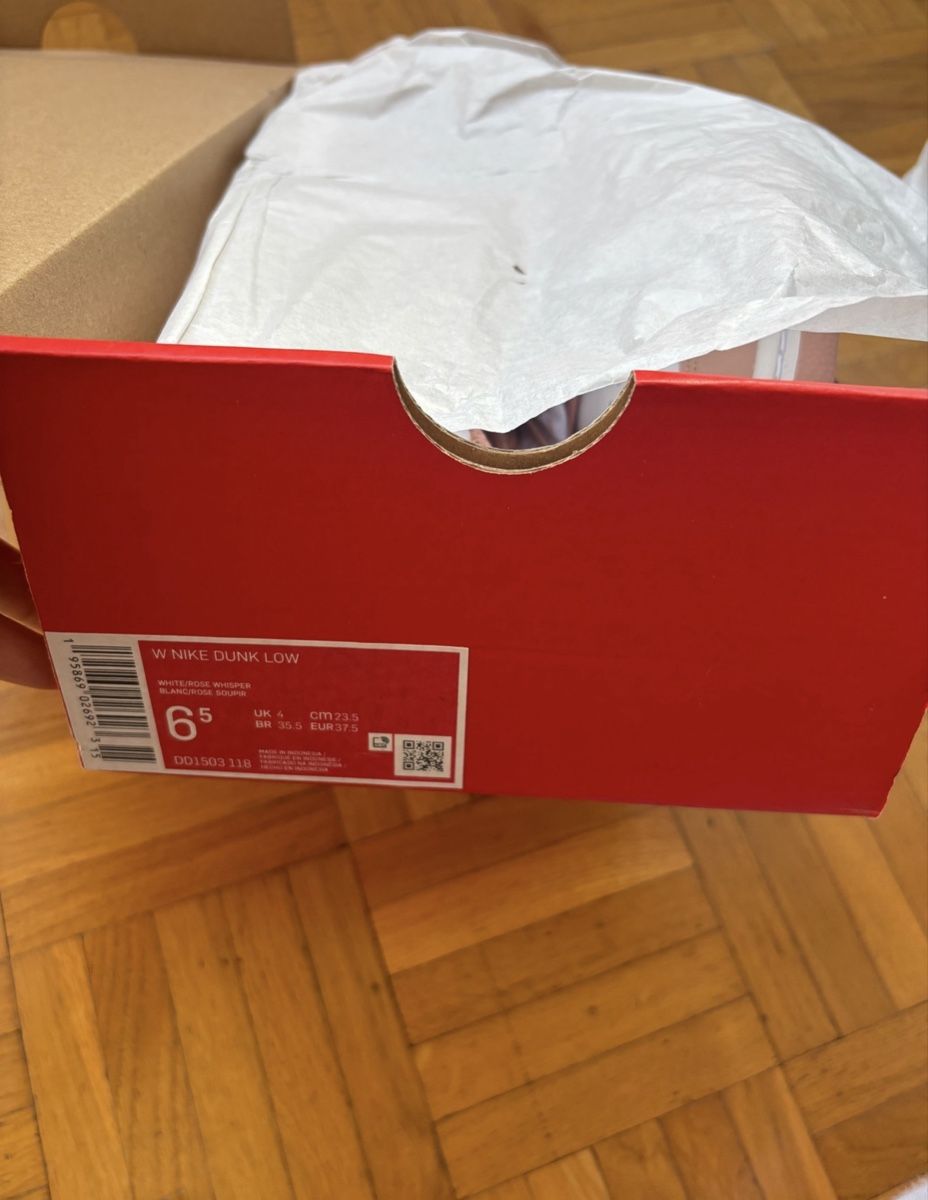 Nike Chaussures femmes: Dunk low  – Neuf avec emballage d'origine à Genève par ond_vrs9 1