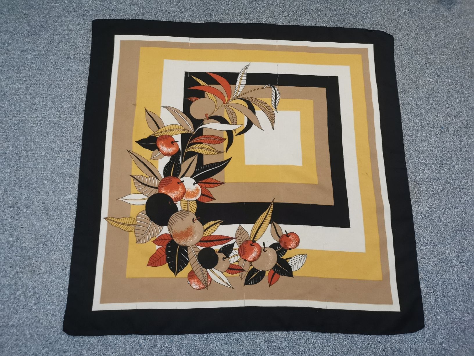 Foulard & Sciarpe: Schal / Foulard – Usato da Ostermundigen venduto da AlwaysHaveFun90 1