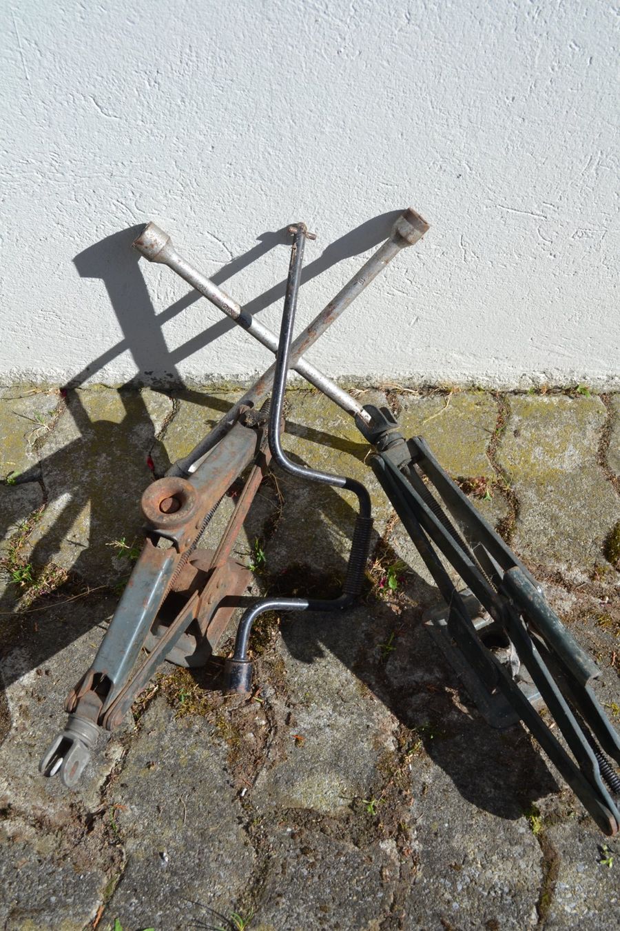 Alle Werkzeuge: Autohebeteil mit Schlüssel – Gebraucht aus Beinwil am See von kajak55