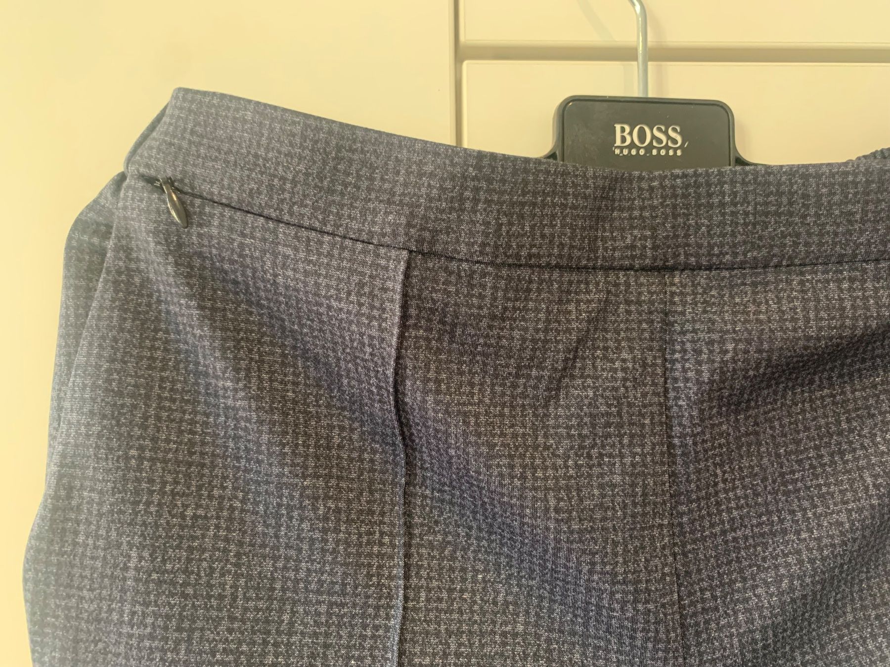 Vestes: Hugo Boss Damen Blazer & Hose grau – Neuf avec emballage d'origine à Oberdiessbach par cdn-dave 3