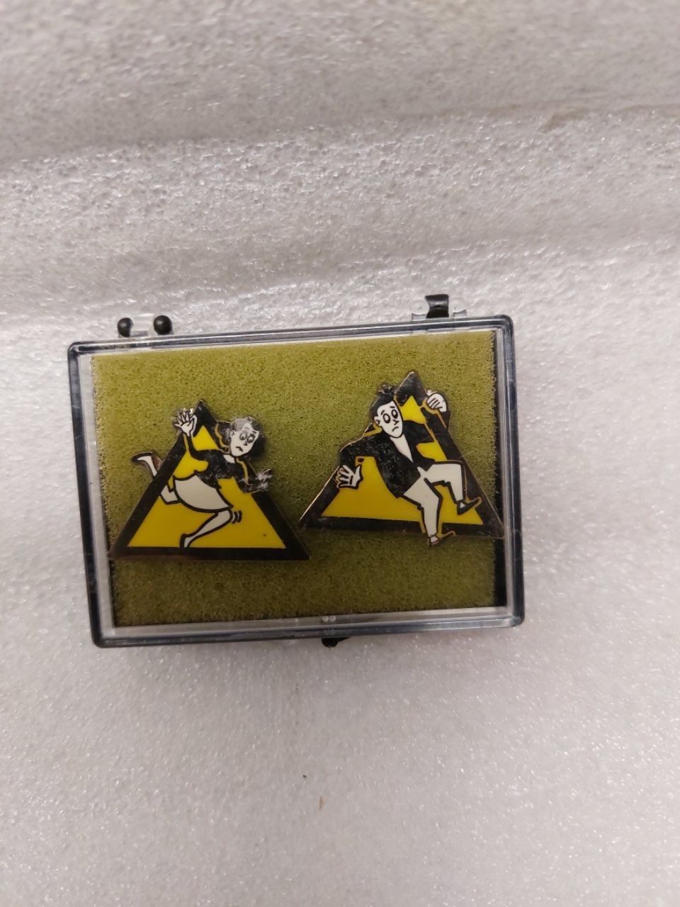 Spille & Fermagli: 2x Pins Slip hazard !! Frs 1 – Nuovo (secondo la descrizione) da Pambio Noranco venduto da Pol69