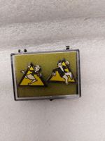 2x Pins Slip hazard !! Frs 1