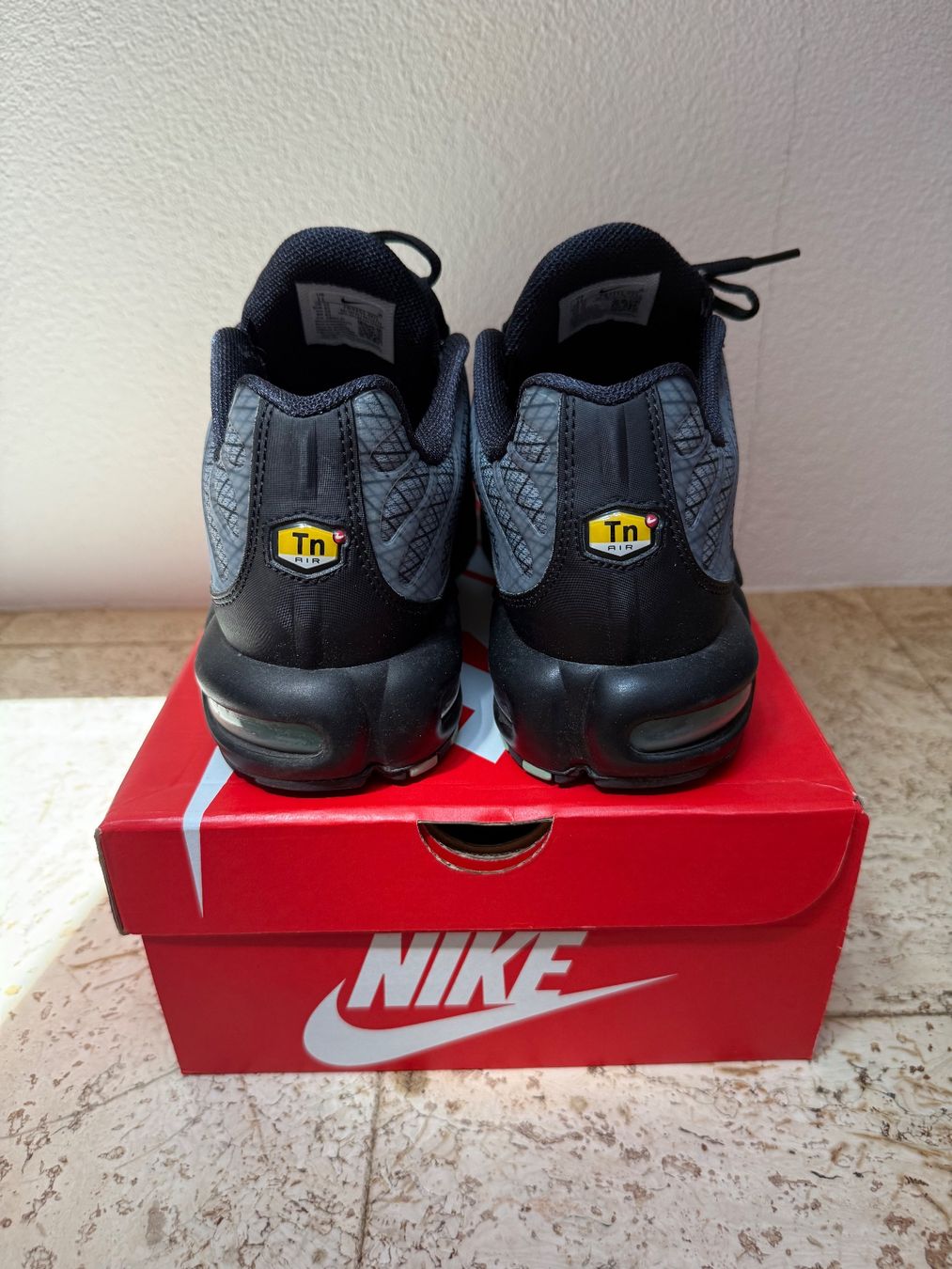 Nike Scarpe da uomo: Nike Air Max Plus "Spirograph" – Usato da Worb venduto da le_castor 2