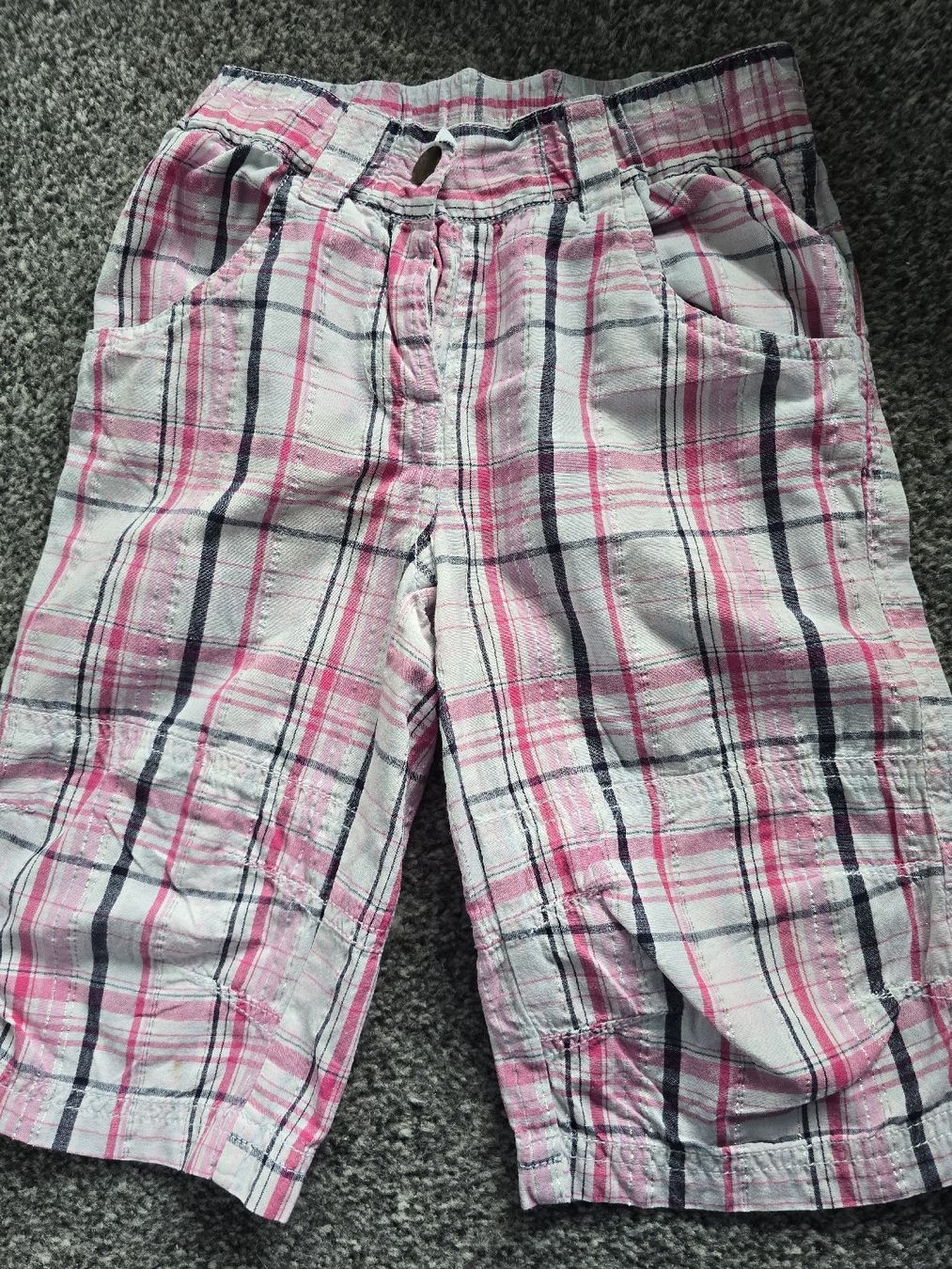 Pantaloni: Sommer Caprihose Gr. 104 – Usato da Unterentfelden venduto da Panda-87