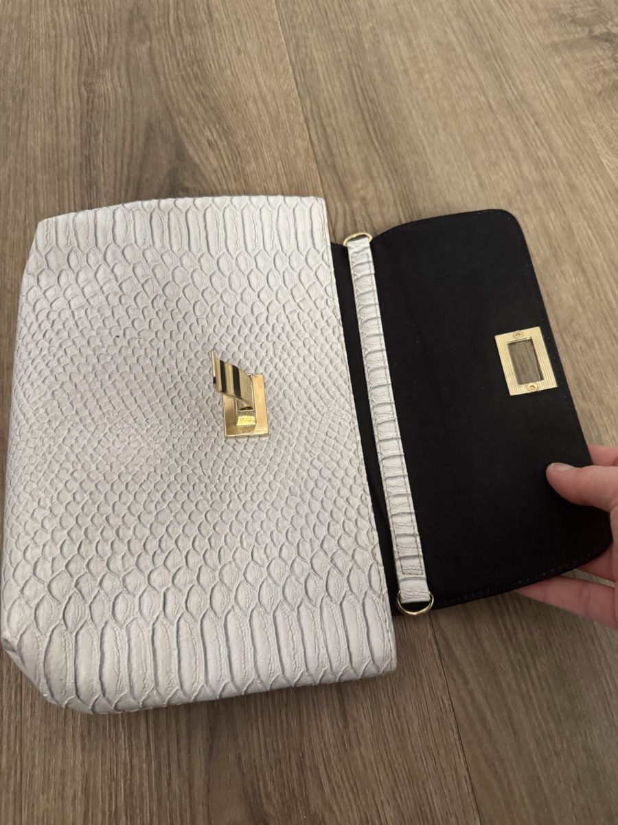 Asos Borse da donna: Asos Clutch Tasche grau weiss – Usato da Fislisbach venduto da KolibriSecondhand 7