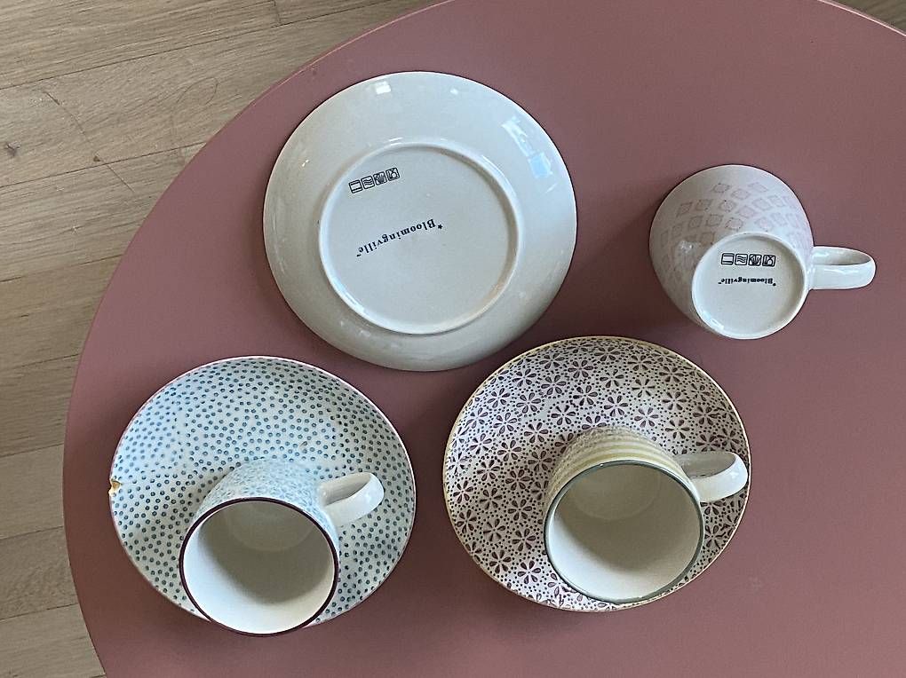 Assiettes: Tee und Teller – D'occasion à Zürich par car_xst2