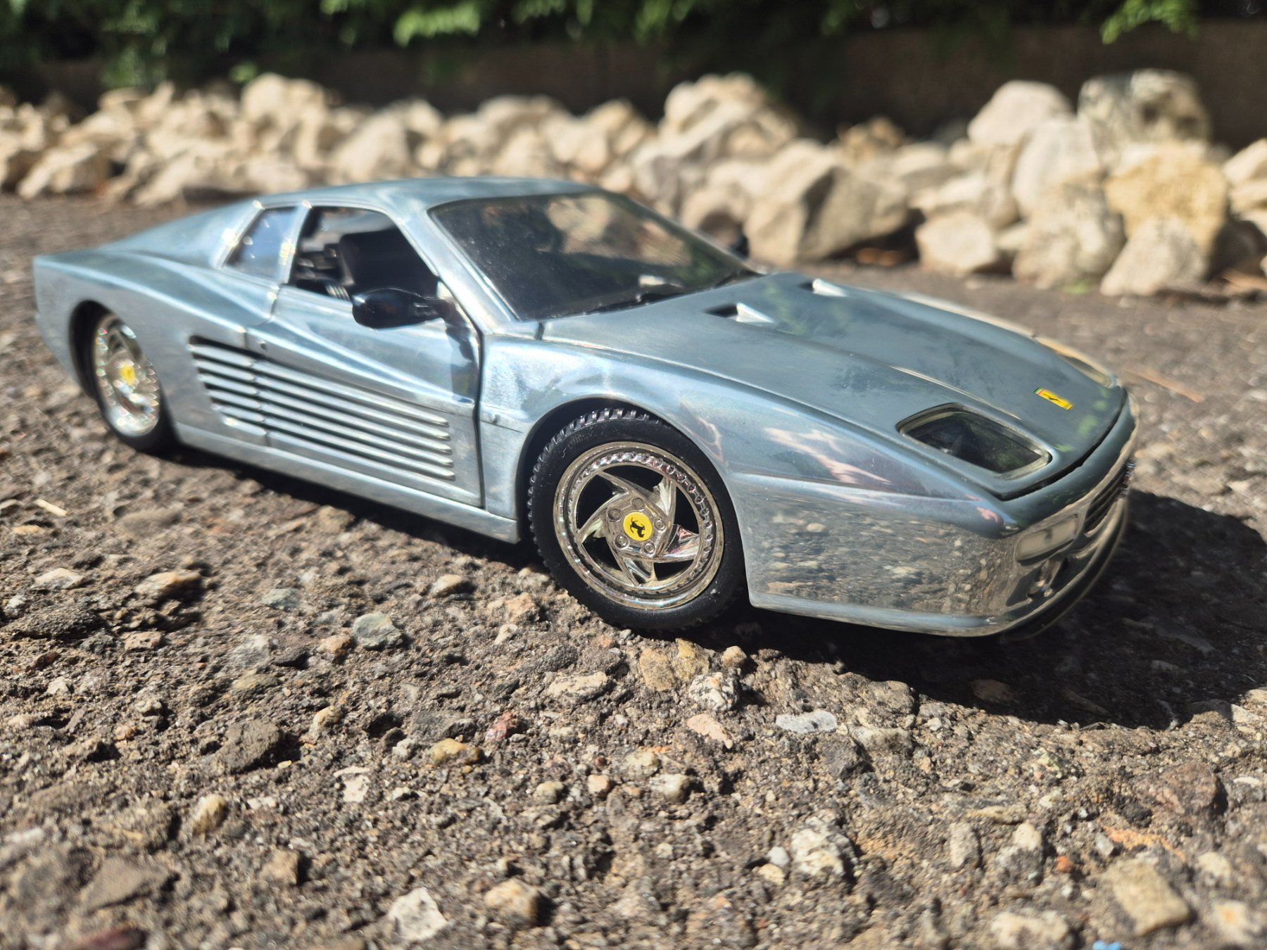 Ferrari Modellini d'auto: Ferrari 512Testarossa Chrom von Hot Wheels 1:18 – Usato da Oberbuchsiten venduto da laffite54 5