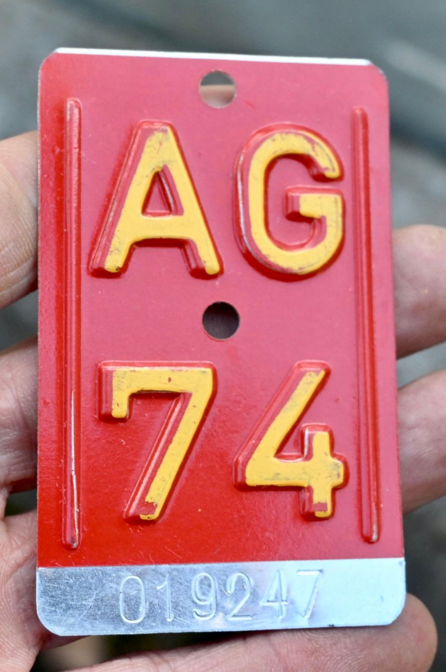 Insegne: Velonummer AG 74 von 1974 - Aargau – Usato da Pfaffhausen venduto da mono_rec 1