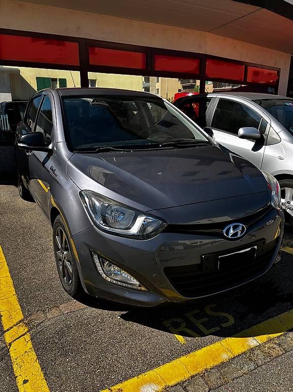 Hyundai Automobili: Hyunday i20 – Usato da Wallisellen venduto da Manuel0153 2