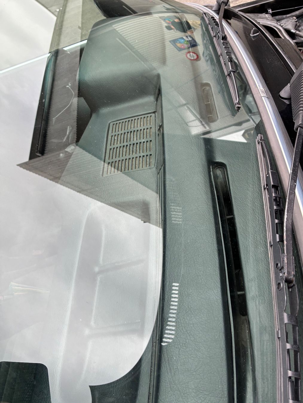 BMW Automobili: E21 323i – Usato da Grenchen venduto da Netii10 5