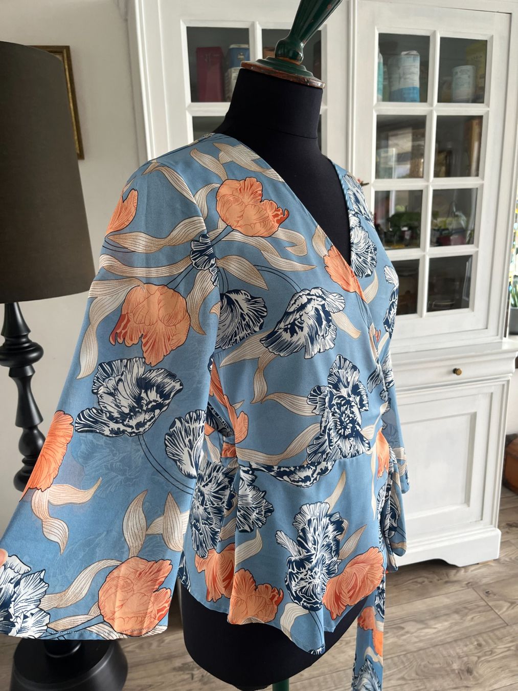 Top: Blouse cache-coeur  BLUE VANILLA M – Usato da Seiry venduto da vanille08 1