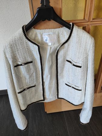 Bouclé Jacke weiss