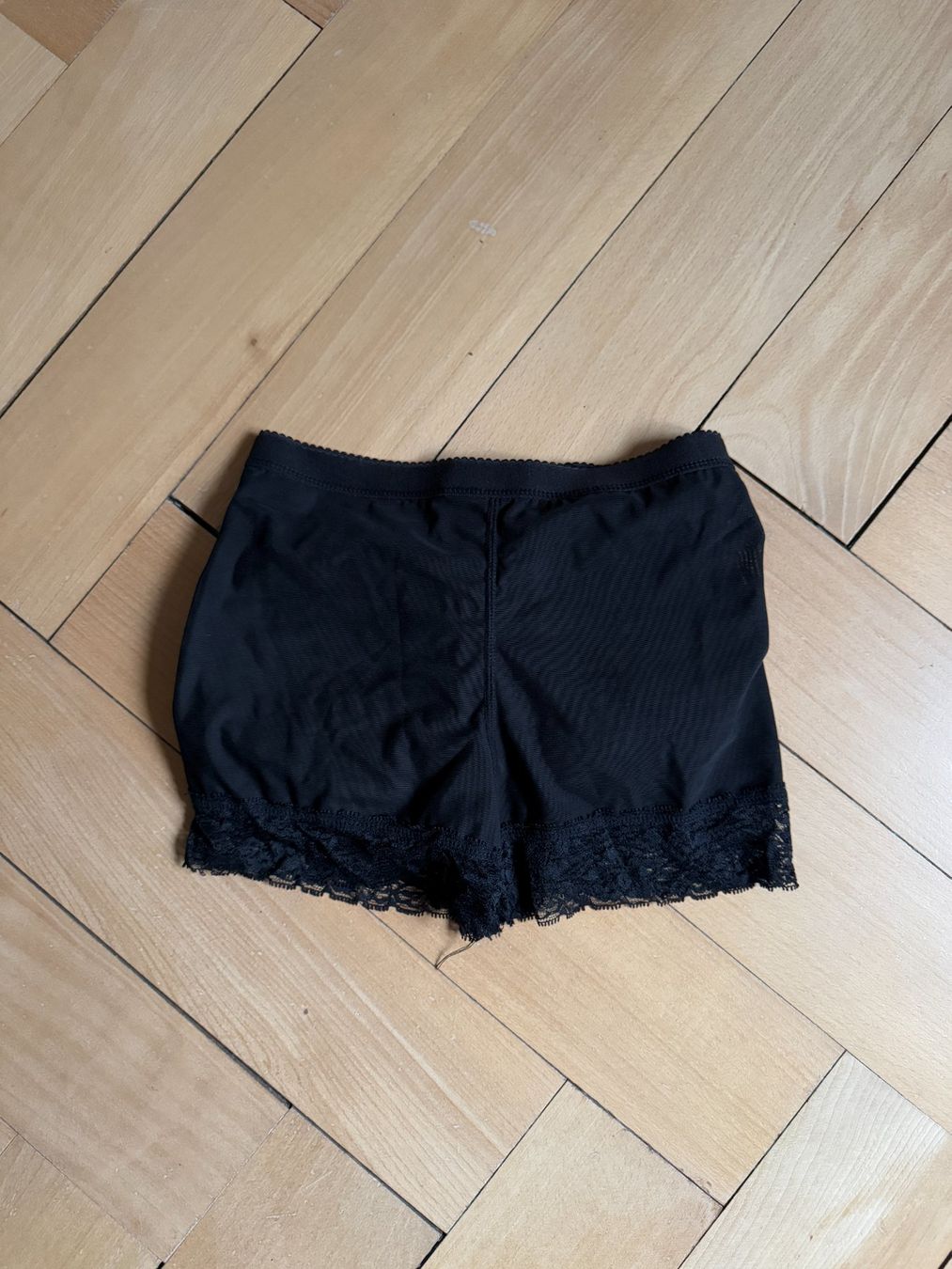 Sonstige Unterwäsche: Push-up Panty schwarz mit Spitze S – Neu (gemäss Beschreibung) aus Zürich von Diazaio