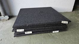 Fallschutzmatten 20x (Schwarz, Gummi, 50x50cm) - Hälfte NEU!