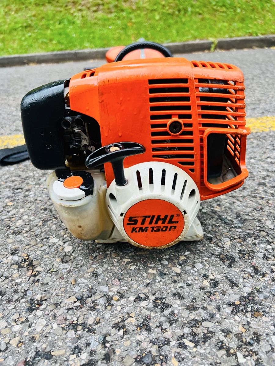 Stihl Tutti gli attrezzi: Rasentrimmer Stihl KM 130 R – Usato da Urdorf venduto da mas_5wfz 5