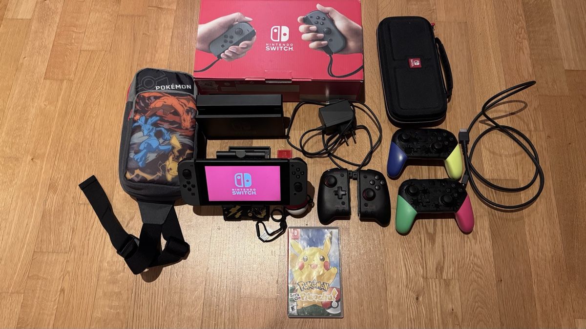 Nintendo Console: Nintendo Switch mit Zubehör Pokémon  – Usato da Wädenswil venduto da fabtastic