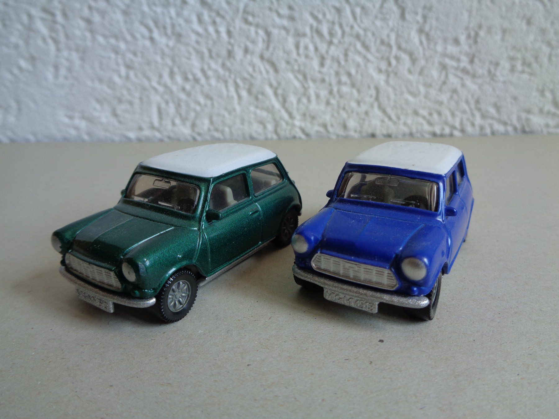 Siku Modellautos: SIKU 1031 Mini Cooper 2-er Set – Neu (gemäss Beschreibung) aus Läufelfingen von remajo62