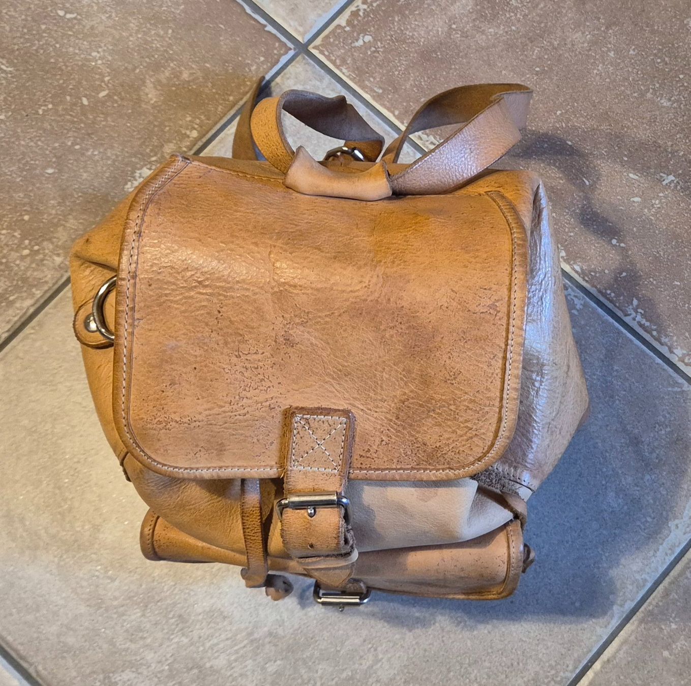 Rucksäcke: Leder Rucksack Rindsleder mit Aussentasche – Gebraucht aus Neerach von SilliS 1