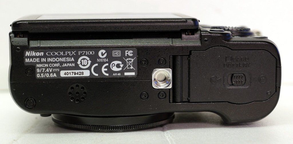 Nikon Fotocamera: Nikon Coolpix P7100 Kompakt Digitalkamera – Usato da Dottikon venduto da Floppidogg77 4