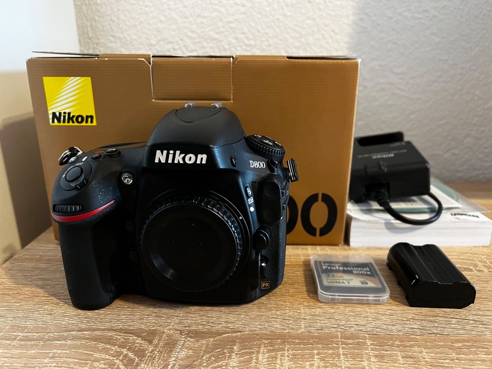 Nikon D800 top Zustand mit 8‘800 Auslösungen & Zubehör Kaufen auf Ricardo