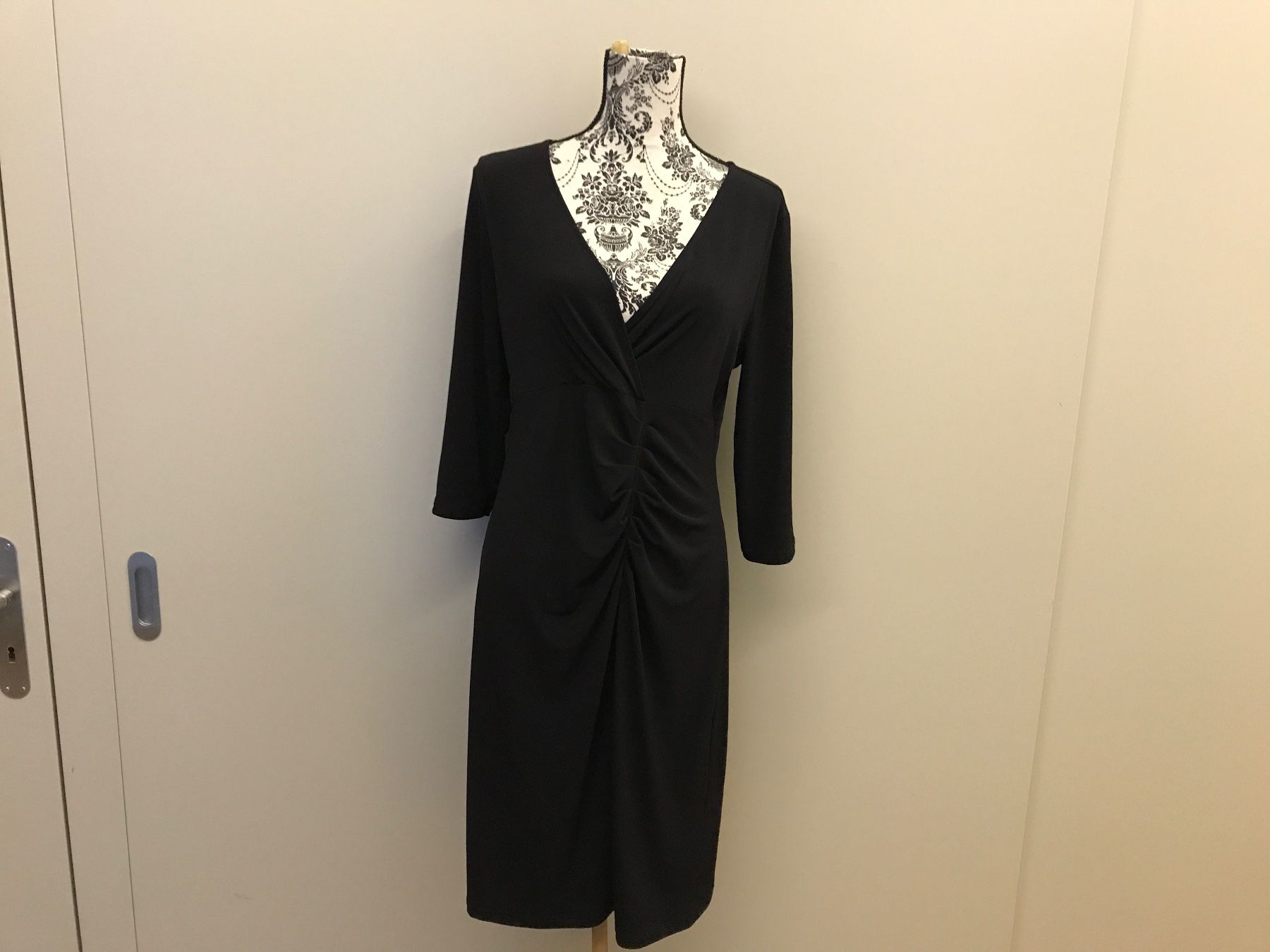 Vestiti: Kleid Apart – Usato da Marthalen venduto da Chuegi1