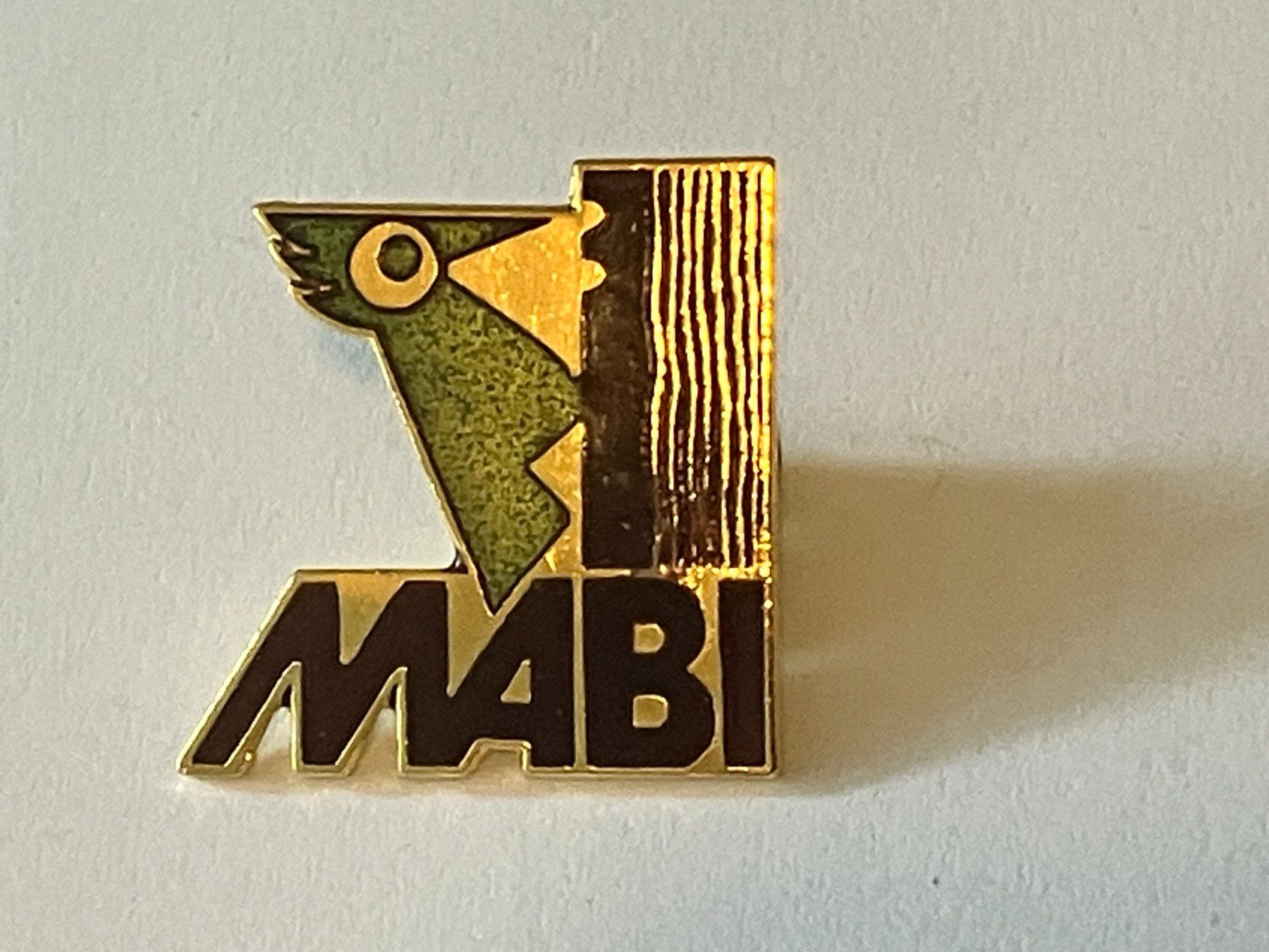 Plaketten & Abzeichen: 1 Pin Mabi – Gebraucht aus Basel von djwwpp