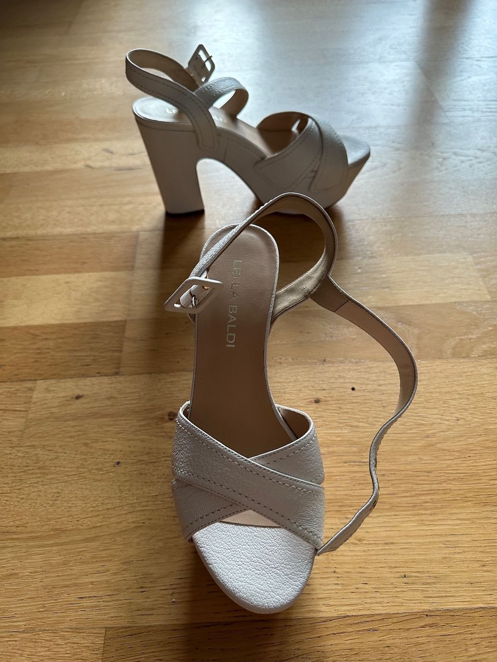 Scarpe da donna: Plateau Heels Lella Baldi – Nuovo (secondo la descrizione) da Chur venduto da moreforless_