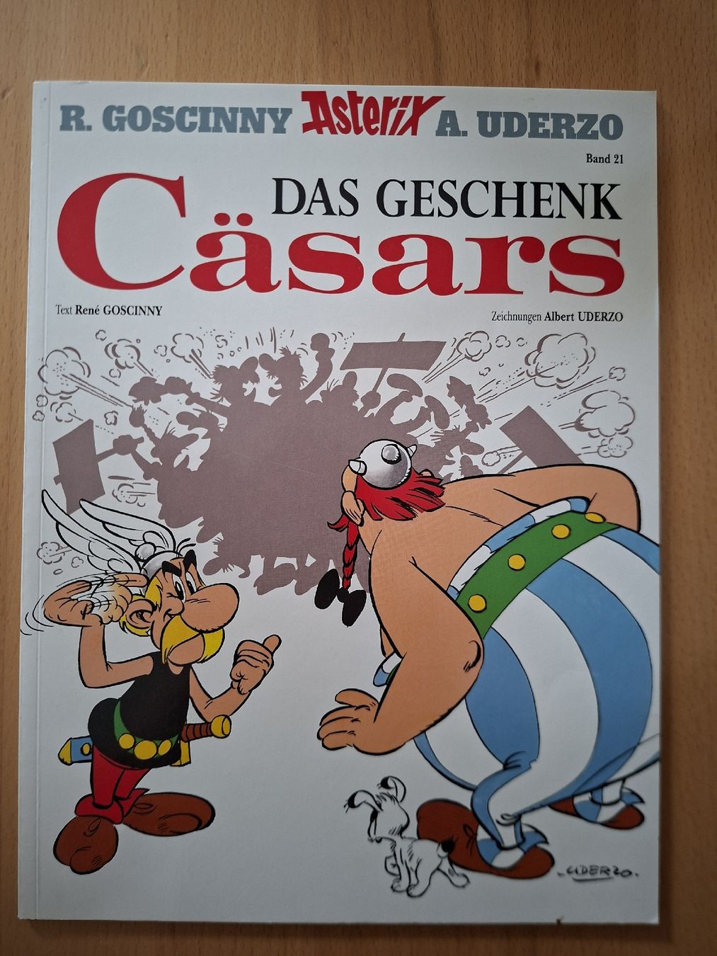 BD: Asterix Das Geschenk Cäsars Band 21 – D'occasion à Bad Zurzach par sar_w5vv