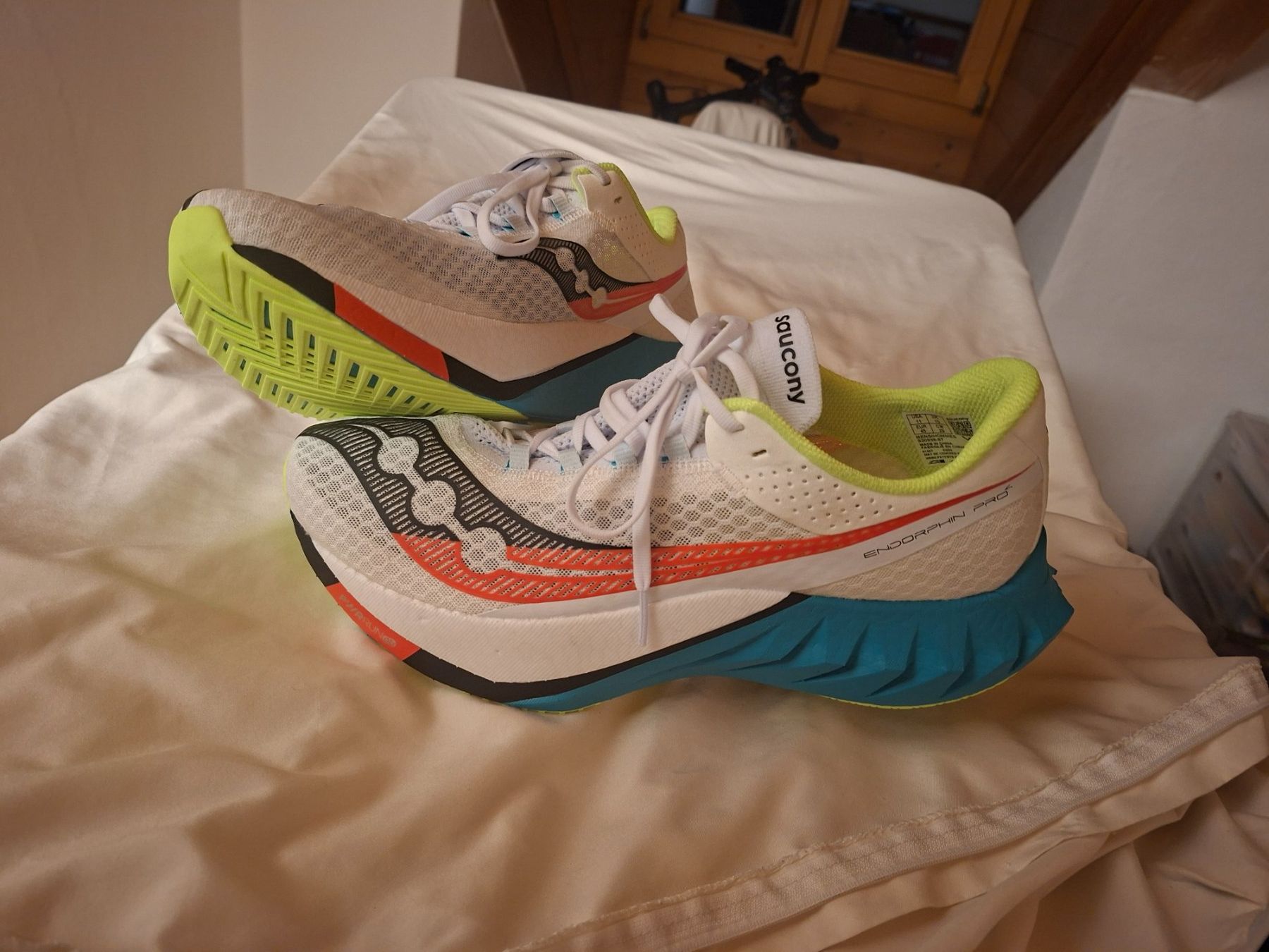 Saucony Herrenschuhe: Saucony Endorphin Pro 4 – Neu (gemäss Beschreibung) aus Neerach von and_p6gx 3