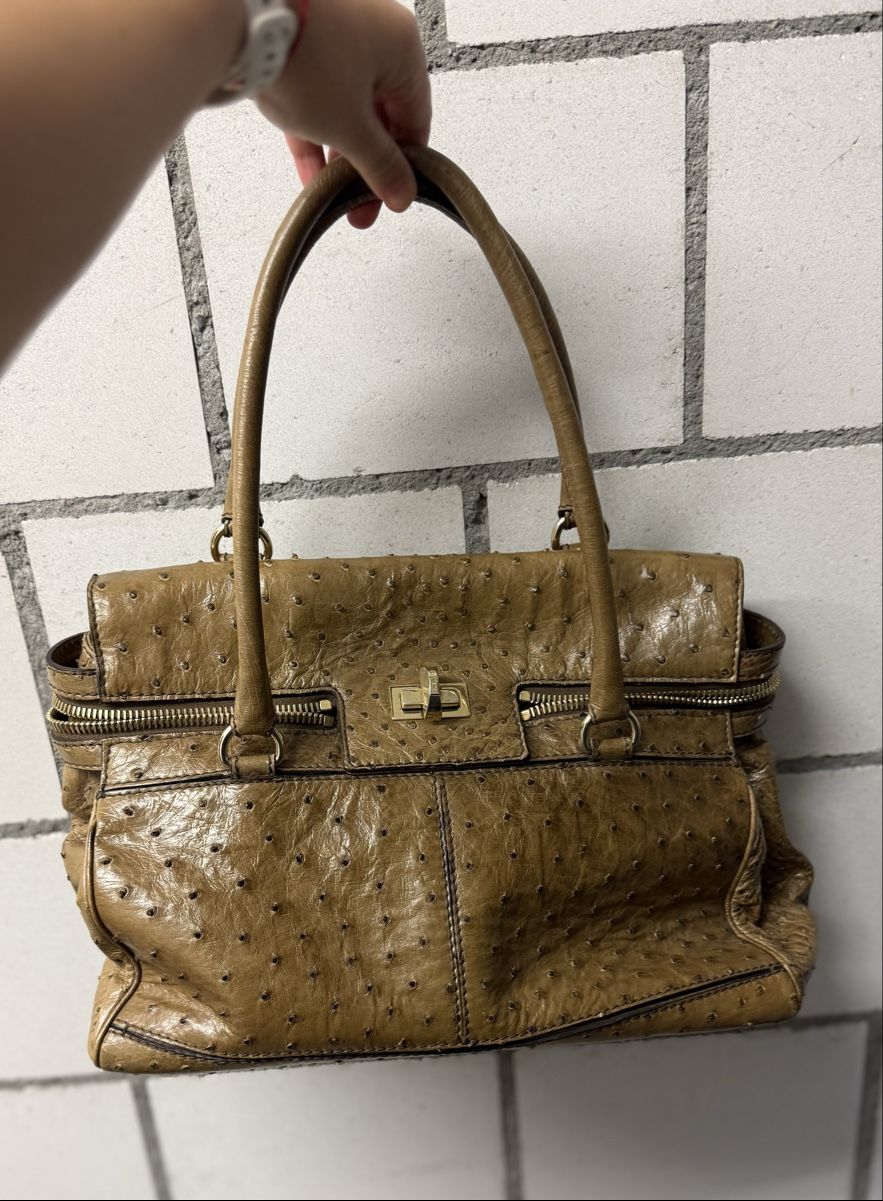 Max Mara Borse: Max Mara Handbag Ostrich leather – Usato da Buchs AG venduto da sxf96