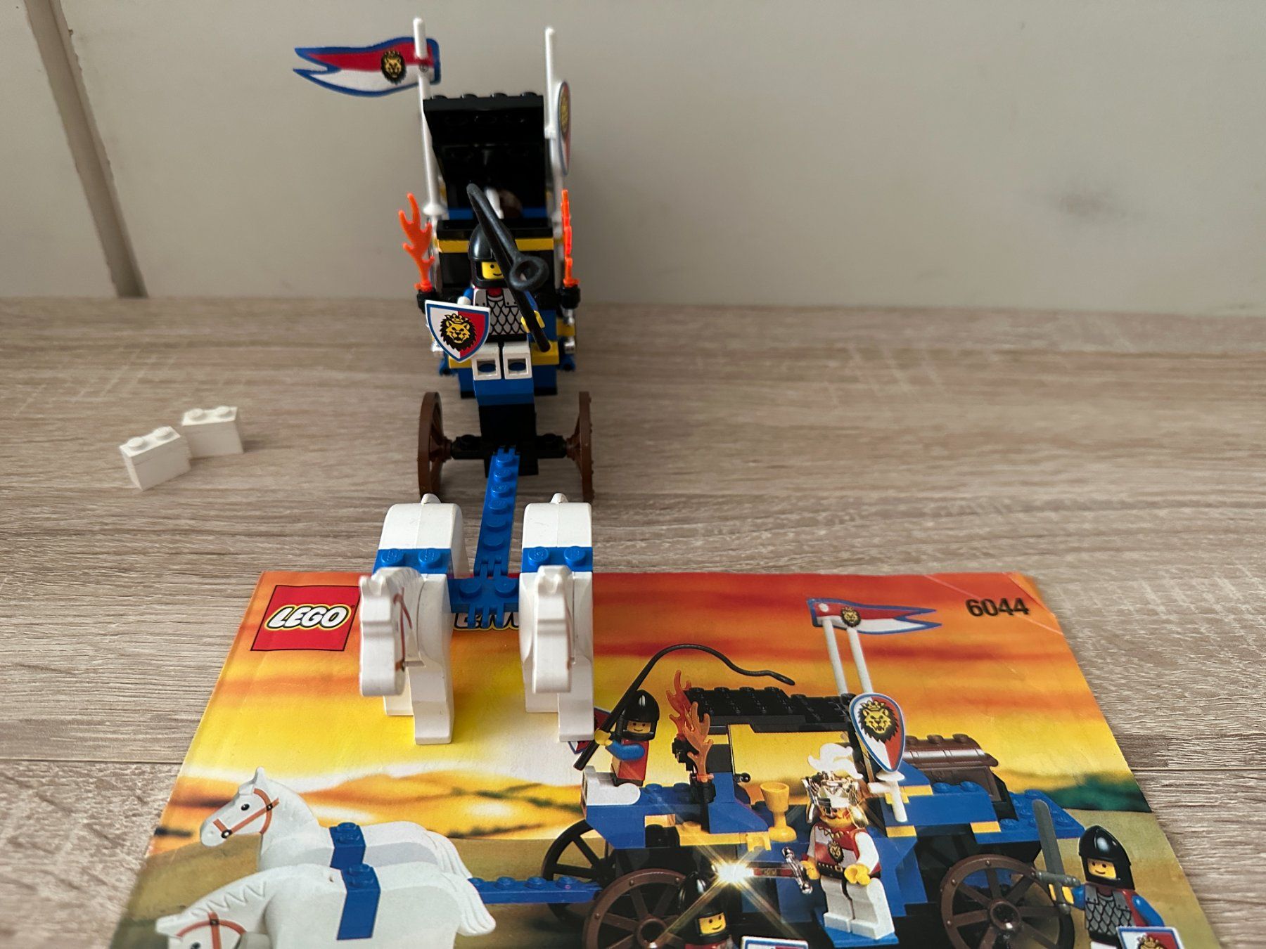 Lego Kit di costruzioni: LEGO Ritter 6044 King's Carriage – Usato da Basel venduto da Don-Angel 4