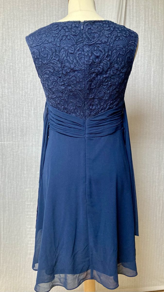 Vestiti: Kleid Esprit festlich – Nuovo (secondo la descrizione) da Läufelfingen venduto da petit-nicola 2