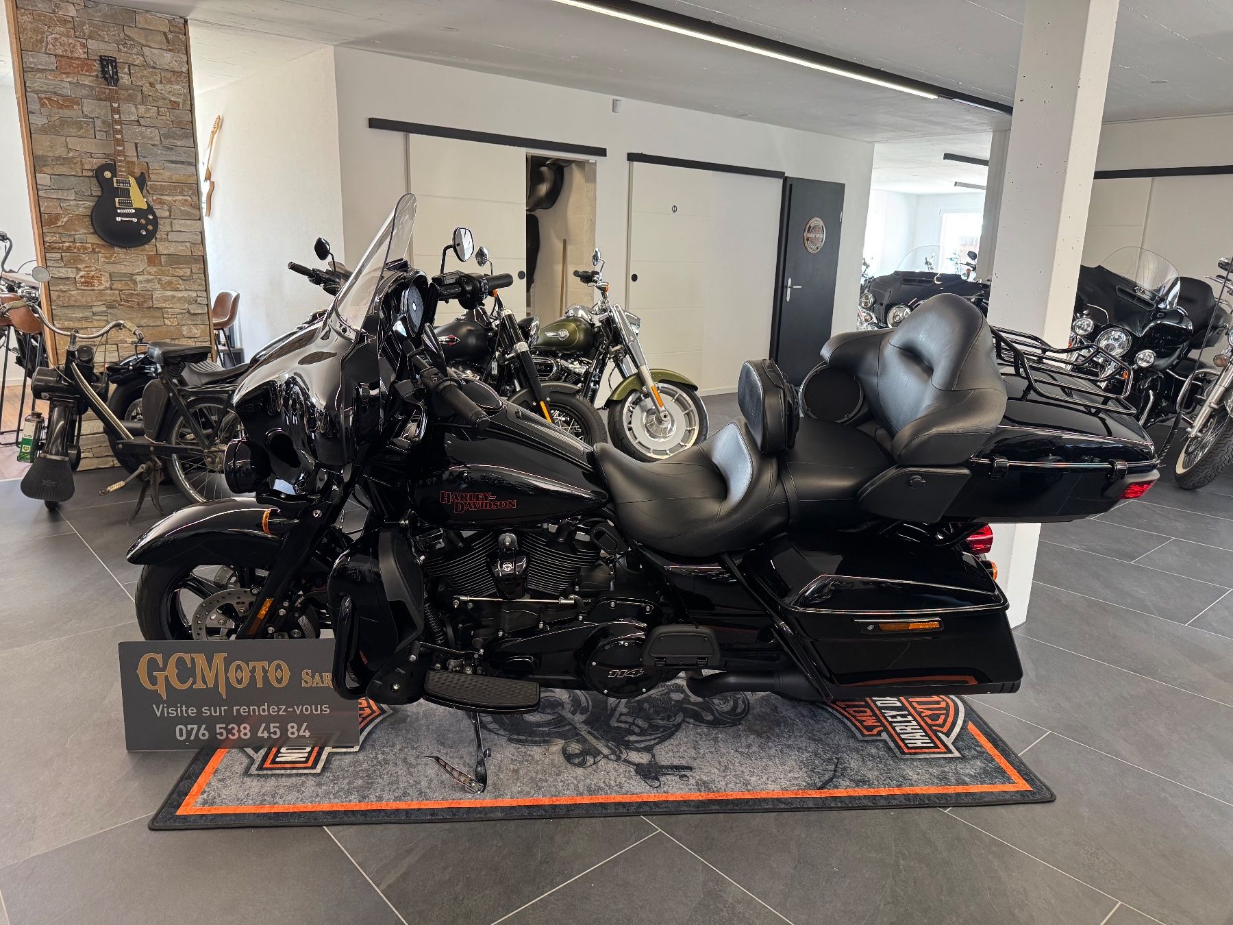 Harley-Davidson Touring: Harley Davidson Electra Glide 114 LEASING POSSIBLE – Gebraucht aus Echallens von HD90 4
