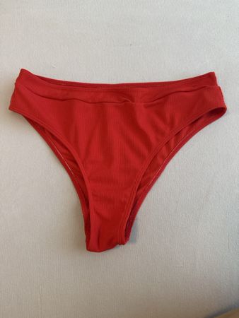 Bikinihose rot, Grösse L, neu