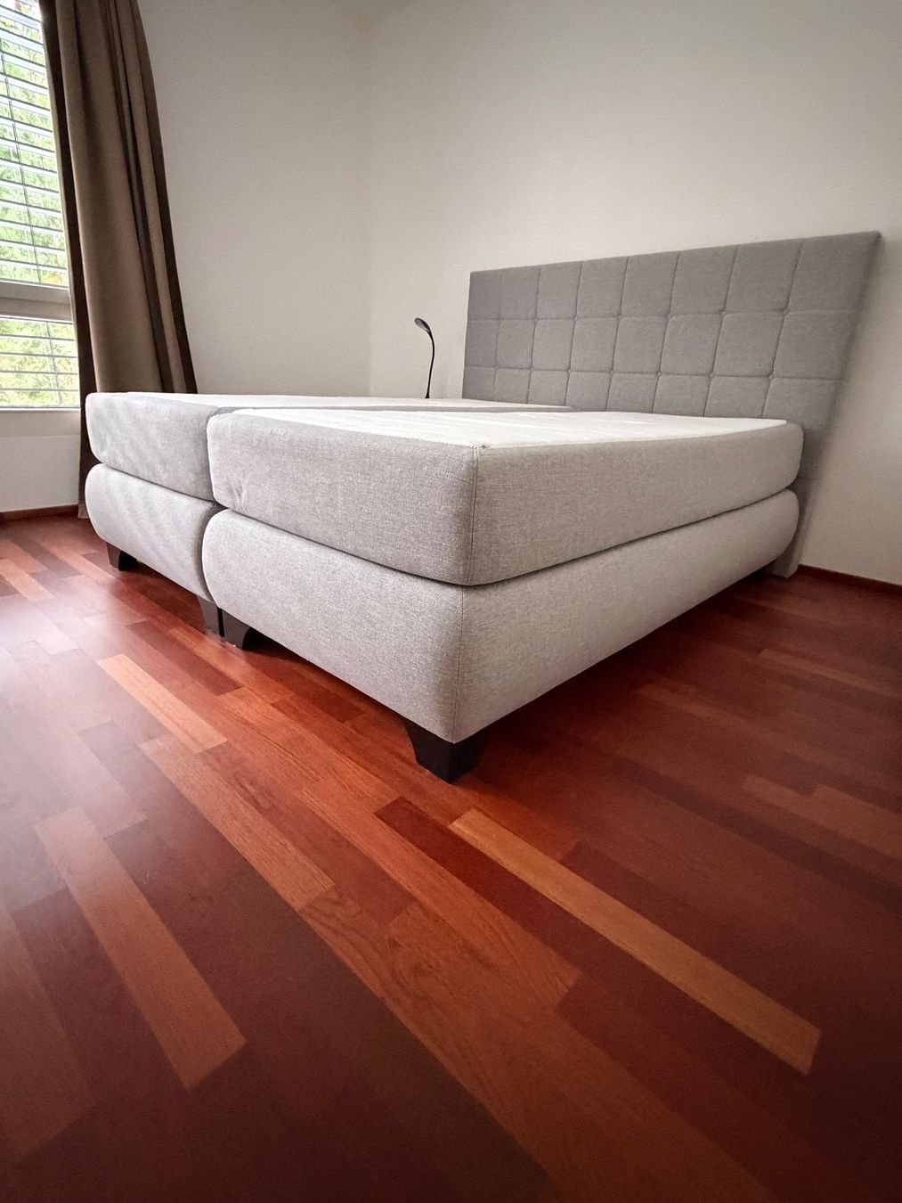 Letti: Boxspringbett mit Kopfteil, 180x200 – Usato da Küsnacht ZH venduto da bol_785b 1