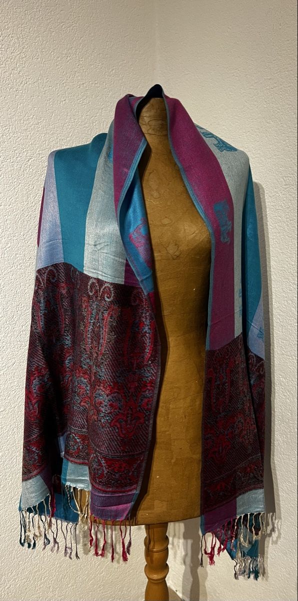 Foulards, Tücher & Schals: Pashmina motifs éléphants  – Neu (gemäss Beschreibung) aus St-Pierre-Clages von ste_xk6p 2