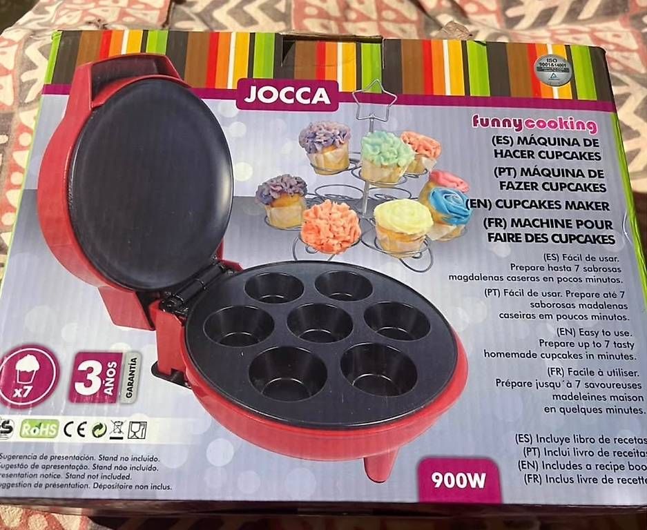 Elettrodomestici da cucina: Machine à cupcake  – Usato da Grandvaux venduto da taniapittet