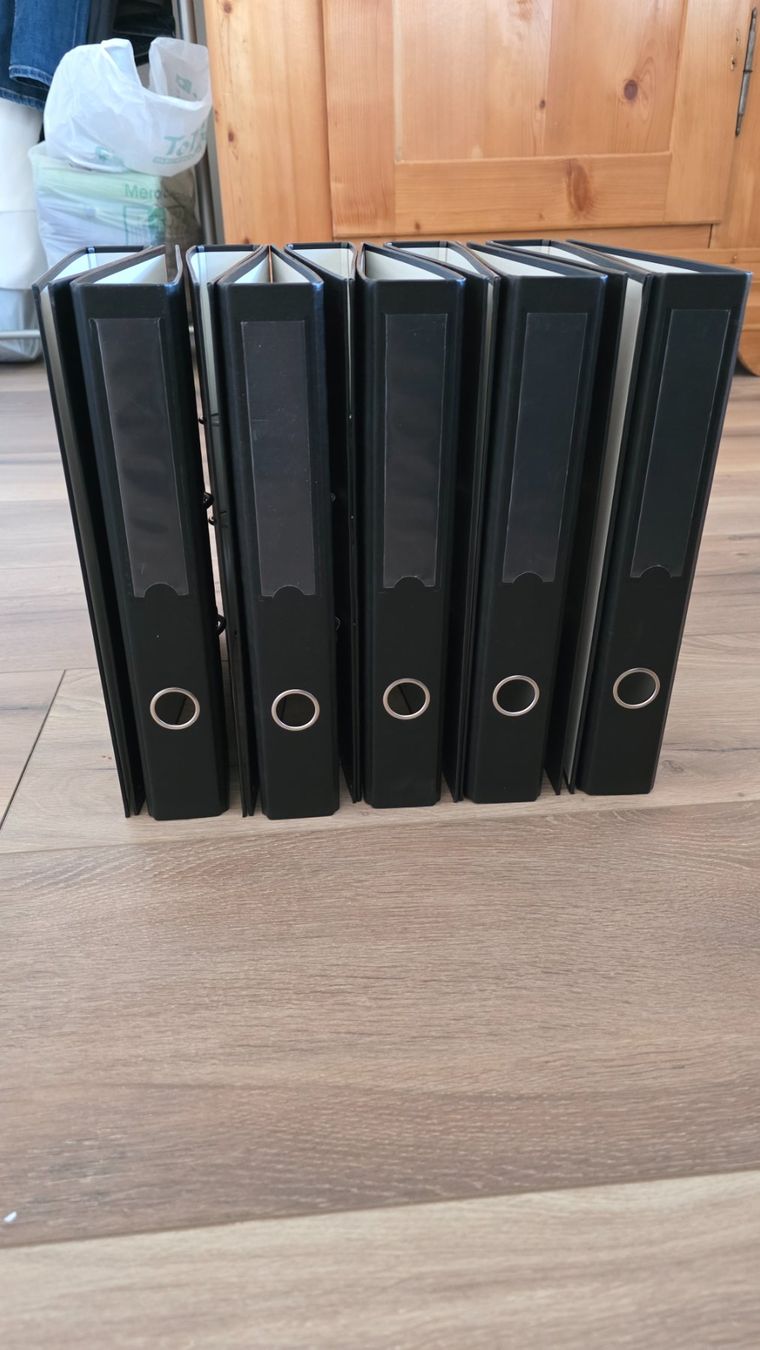 Classeurs: 10 Ordner A4 schmal schwarz – D'occasion à Merlischachen par wolfi2206 1