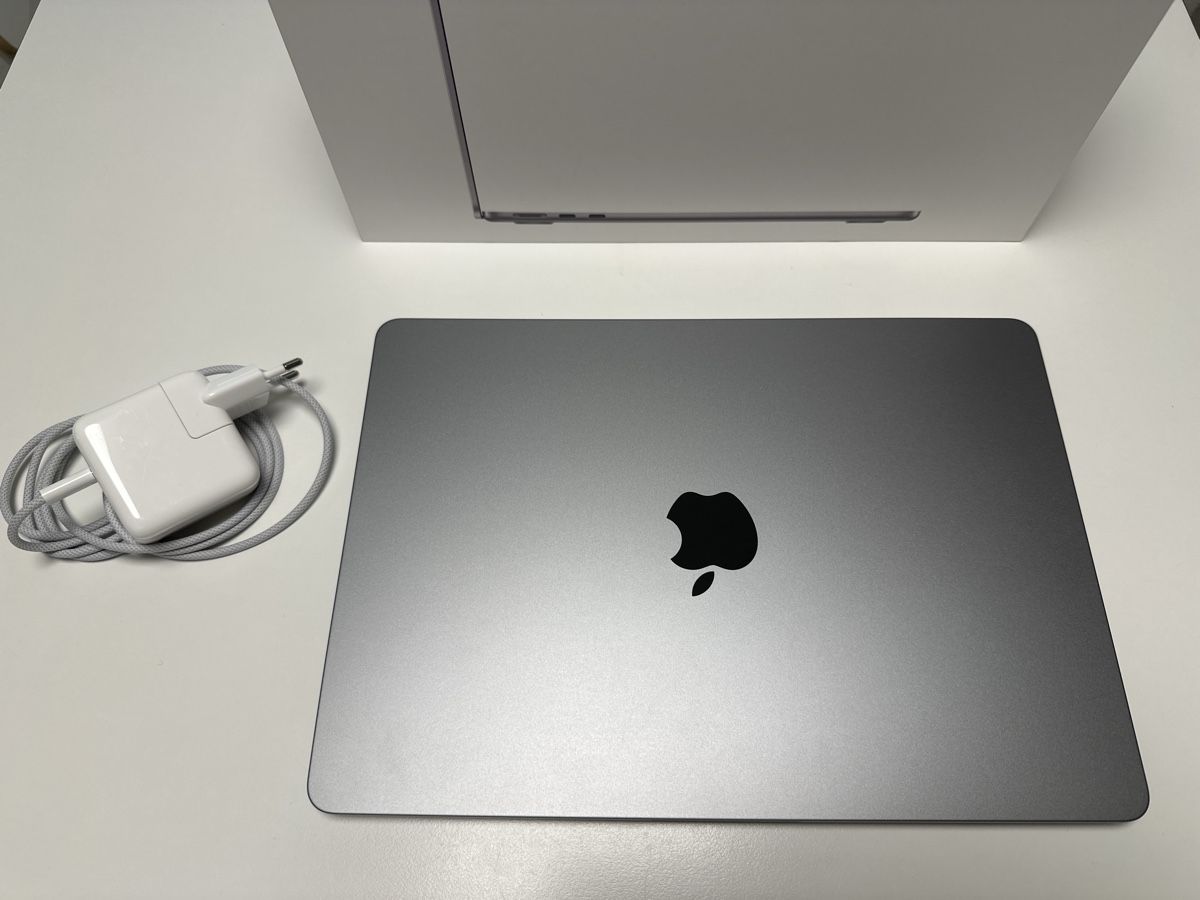 Apple Notebook: Macbook Air M2 – Usato da Dielsdorf venduto da CH_SHOPPING