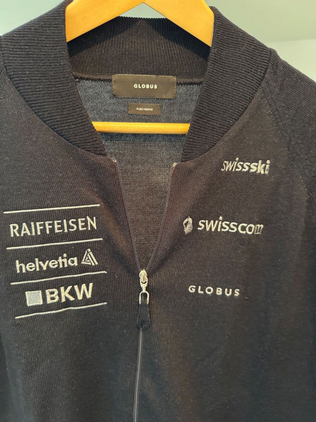 Globus Giacche: Swiss Ski Pullover – Nuovo (secondo la descrizione) da Zürich venduto da maj_x5cp 1