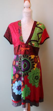 Kleid von *DESIGUAL* (TK)