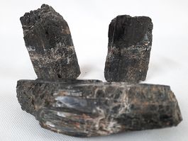 Schwarzer Turmalin Schörl Roh