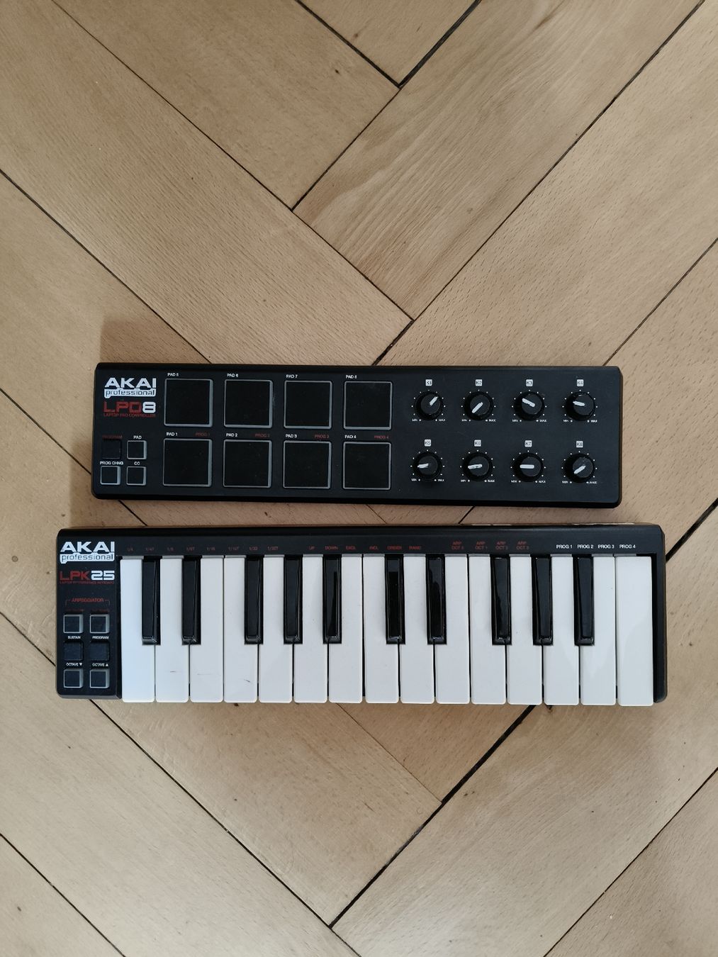 Akai Musikinstrumente: Akai lpd8 and lpk25 – Gebraucht aus Bern von loi_5jtn