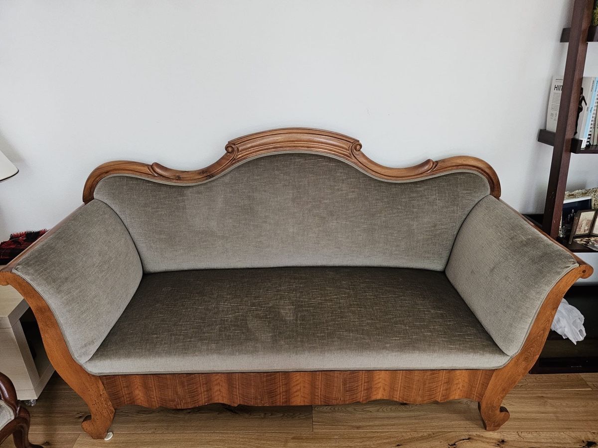 Divani: Elegantes Sofa Antik Stil – Usato da Basel venduto da Ch2005
