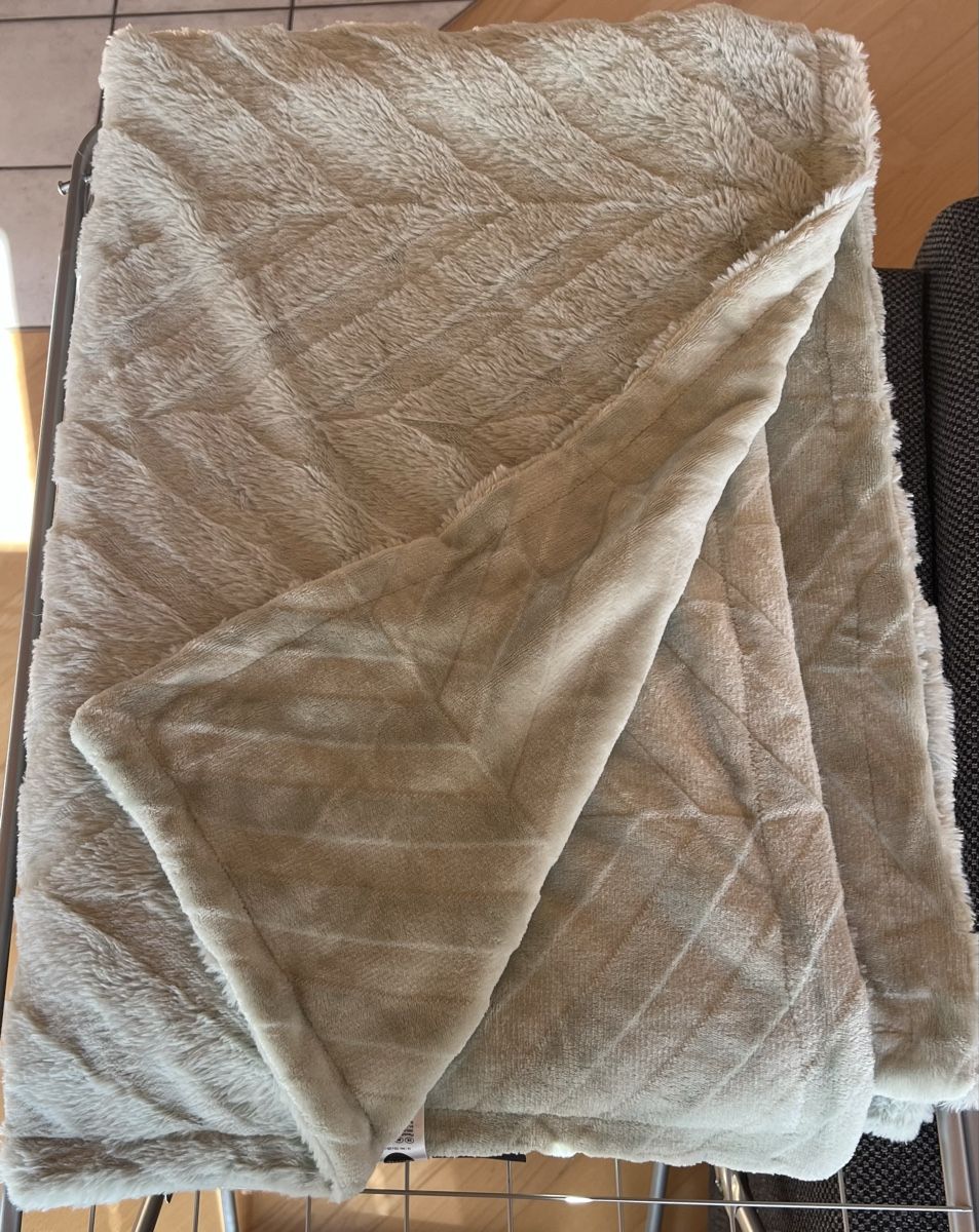 Coperte: Flauschdecke, 150x200 cm – Nuovo (secondo la descrizione) da Frutigen venduto da glnays