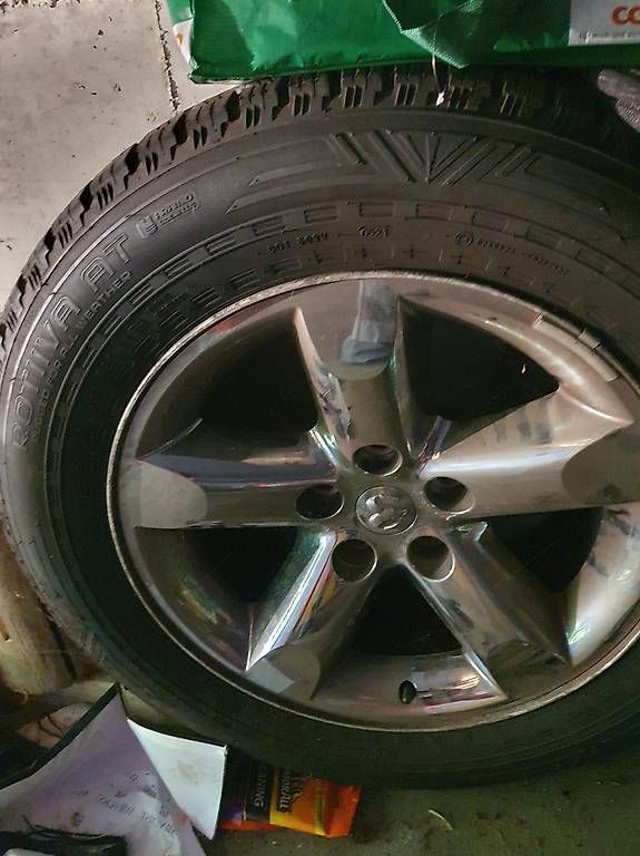 Dodge Pneumatici & Ruote complete: 4x 20 Zoll Orginal Dodge Ram Räder – Usato da Lengnau AG venduto da bine511