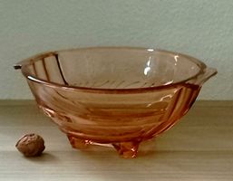 Part art déco Orient, verre pressé, Walther & Söhne 1930-40s